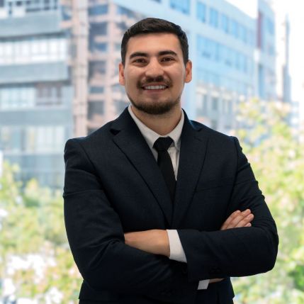 fotografía de [] [], [Analista de Operaciones Multifamily office]